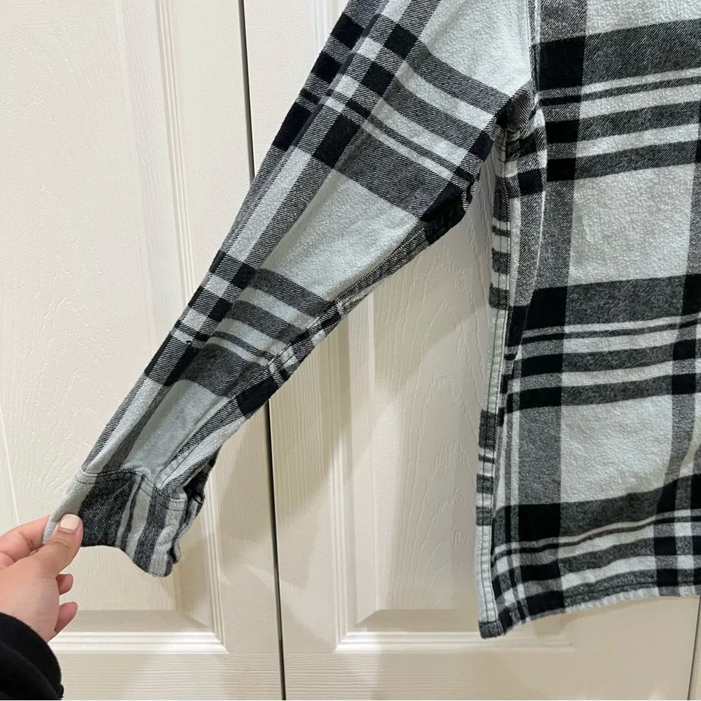 Hollister Baby Blue Flannel XS
